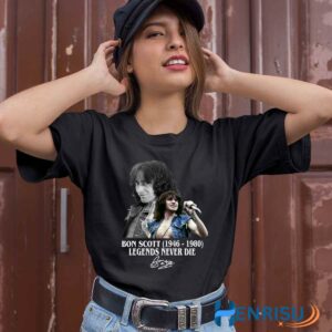Bon scott 1946 1980 legends never die 2 T Shirt